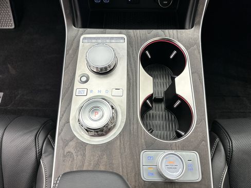 Certified 2026 Genesis GV80 2.5T Advanced AWD/4WD image 20