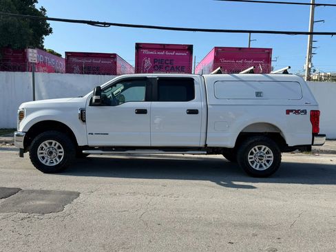 Used 2018 Ford F250 XL w/ STX Appearance Package AWD/4WD image 2