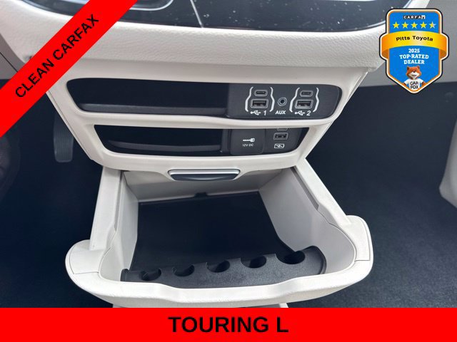 Used 2022 Chrysler Pacifica Touring-L FWD image 22
