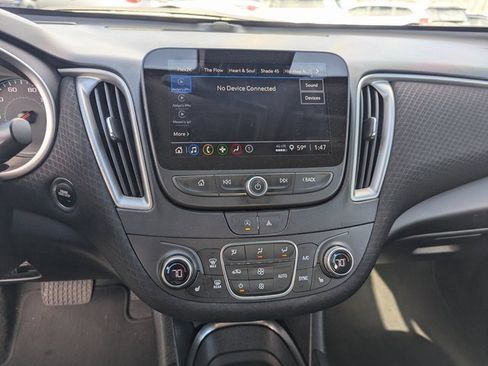 Used 2024 Chevrolet Malibu LT image 14