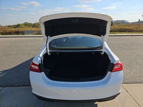 Used 2024 Chevrolet Malibu LT image 25