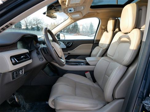 Used 2021 Lincoln Aviator Reserve w/ Equipment Group 202A image 8
