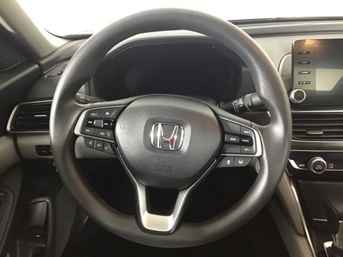 Used 2019 Honda Accord EX image 10