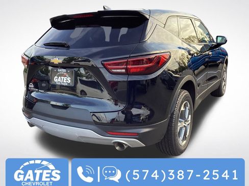 Used 2025 Chevrolet Blazer LT AWD/4WD image 9