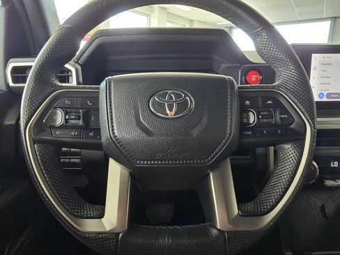 Used 2024 Toyota Tacoma TRD Off-Road AWD/4WD image 25
