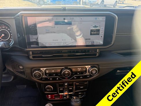 Certified 2025 Jeep Wrangler Unlimited Rubicon 392 image 26