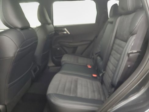 New 2026 Mitsubishi Outlander LE AWD/4WD image 24