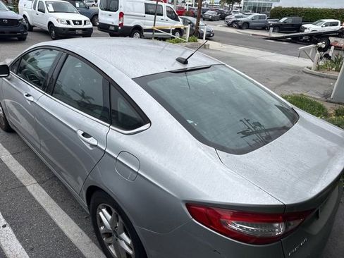 Used 2013 Ford Fusion SE image 6