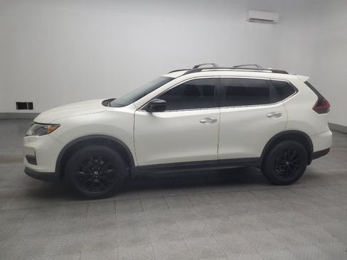 Used 2018 Nissan Rogue SV AWD/4WD image 2