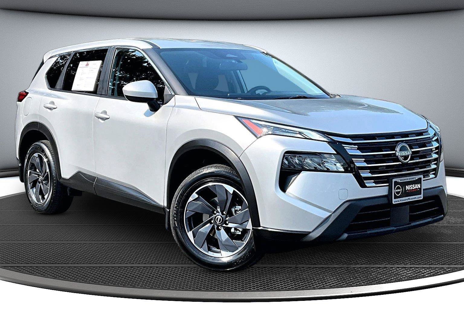 Used 2025 Nissan Rogue SV AWD/4WD image 1