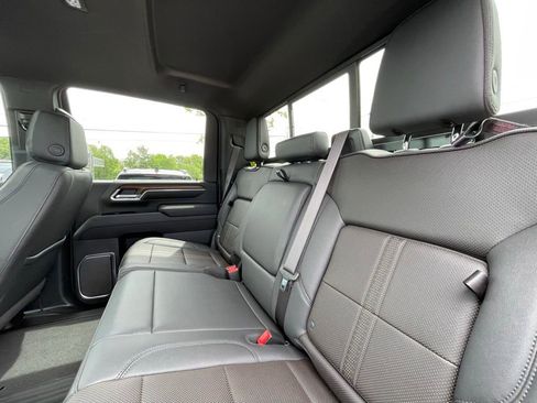 Used 2025 Chevrolet Silverado 2500 High Country w/ High Country Premium Package AWD/4WD image 26