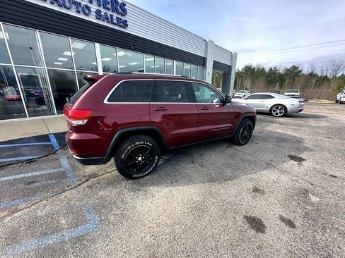 Used 2017 Jeep Grand Cherokee Laredo w/ Quick Order Package 2BE image 4