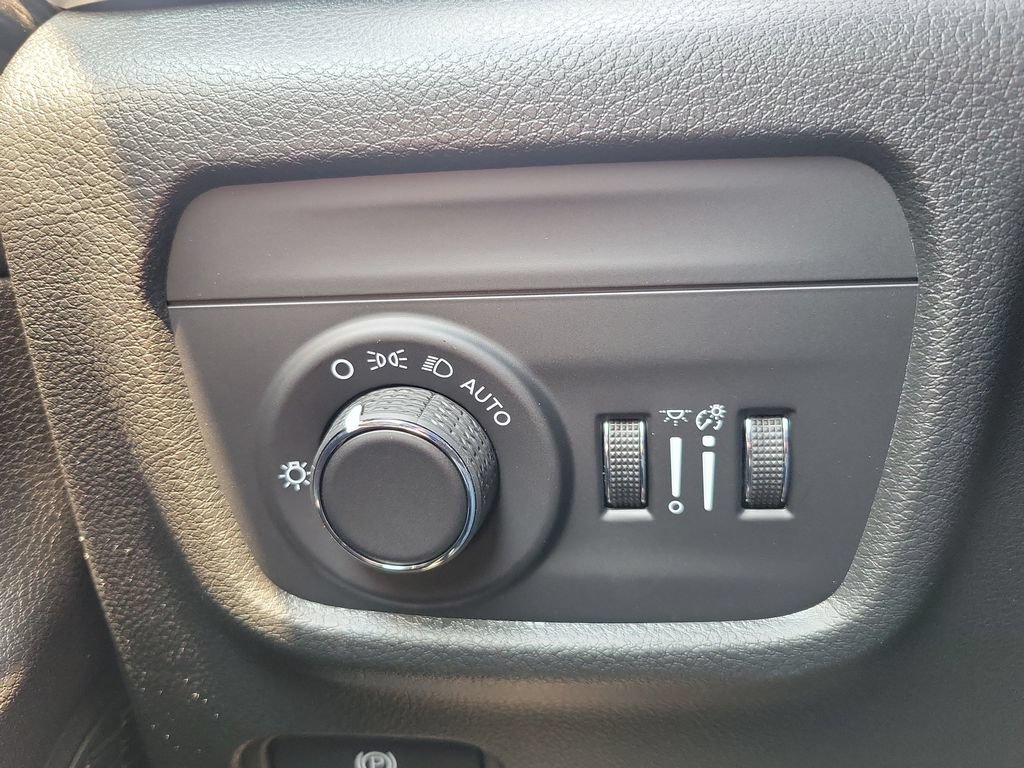 New 2026 Jeep Grand Cherokee Laredo X RWD image 36