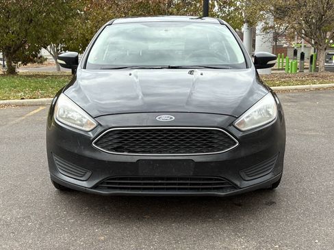 Used 2016 Ford Focus SE FWD image 4