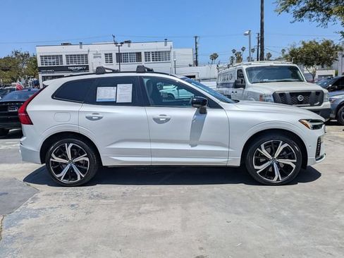 Certified 2023 Volvo XC60 B6 Ultimate w/ Protection Package Premier AWD/4WD image 2