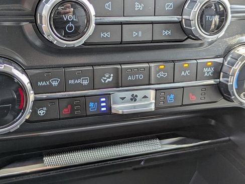 Used 2024 Ford F150 Lariat w/ Bed Utility Package AWD/4WD image 28
