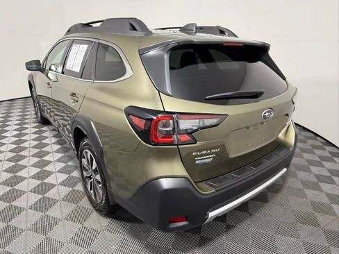 Used 2025 Subaru Outback Limited XT w/ Popular Package #2 image 4