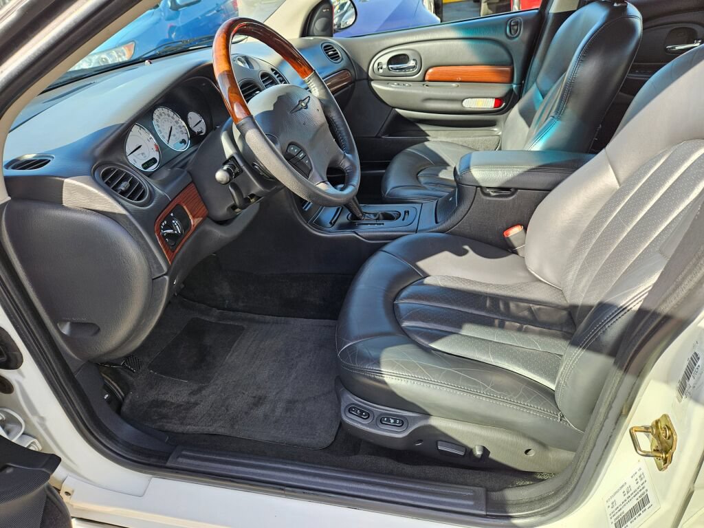 Used 2001 Chrysler 300M FWD image 14