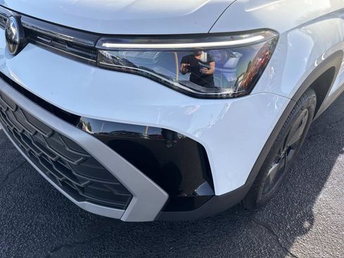 Used 2025 Volkswagen Taos S image 9