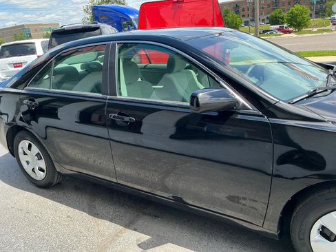 Used 2009 Toyota Camry FWD image 22