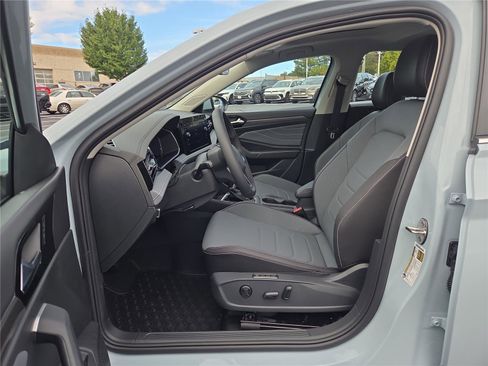 New 2026 Volkswagen Jetta SEL image 13