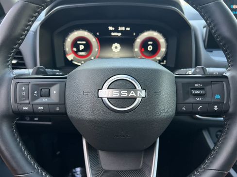 Used 2026 Nissan Rogue SL AWD/4WD image 25