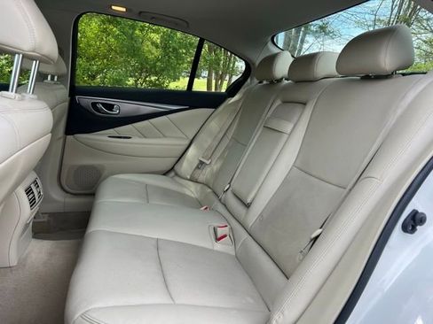 Used 2015 INFINITI Q50 Premium w/ Navigation Package RWD image 17