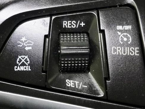 Used 2018 Buick Encore Premium image 33