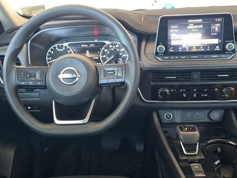 Used 2023 Nissan Rogue S FWD image 15
