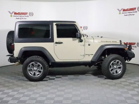 Used 2018 Jeep Wrangler Rubicon w/ Power Convenience Group image 5
