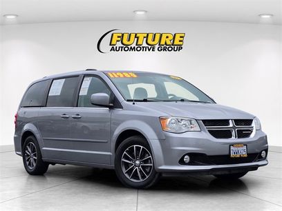Used 2017 Dodge Grand Caravan SXT