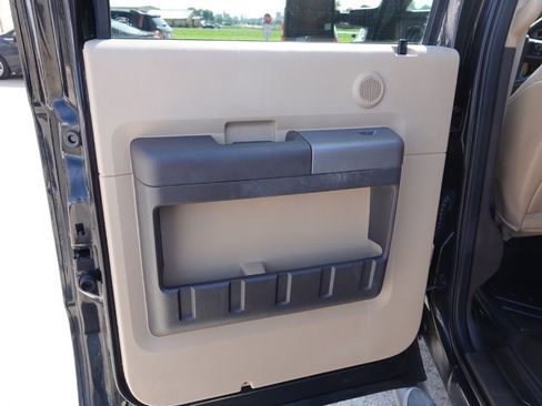 Used 2014 Ford F250 Lariat w/ Chrome Package image 34