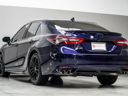 Used 2021 Toyota Camry XSE FWD image 10