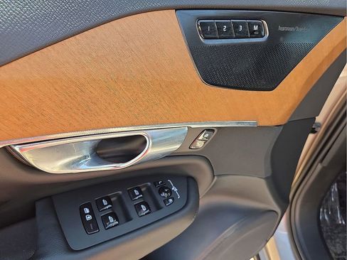 Certified 2023 Volvo XC90 T8 Plus w/ Protection Package Premier image 25