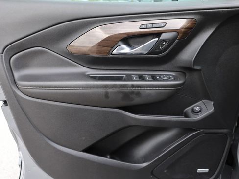 Used 2020 GMC Terrain Denali w/ Denali Premium Package image 12