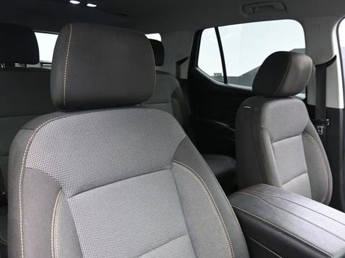 Used 2020 Chevrolet Traverse LT FWD image 29