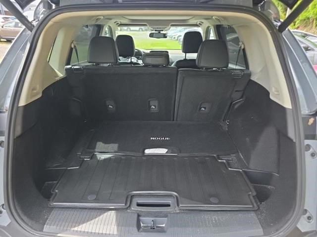 Used 2023 Nissan Rogue SL w/ SL Premium Package FWD image 8