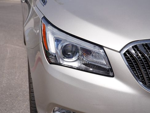 Used 2015 Buick LaCrosse Premium FWD image 2