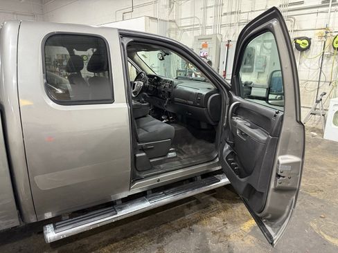 Used 2012 GMC Sierra 2500 SLE w/ HD SLE Premium Package image 30