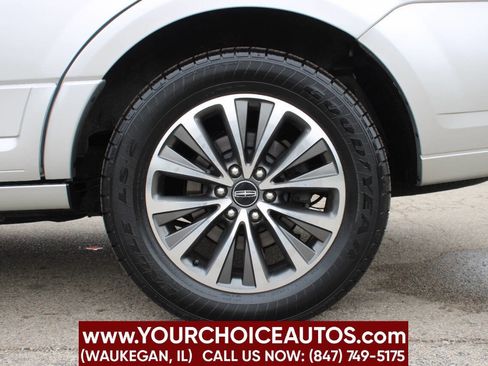Used 2015 Lincoln Navigator 4WD image 20