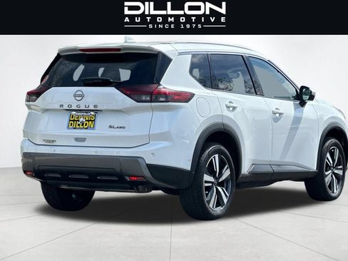 Used 2026 Nissan Rogue SL AWD/4WD image 4
