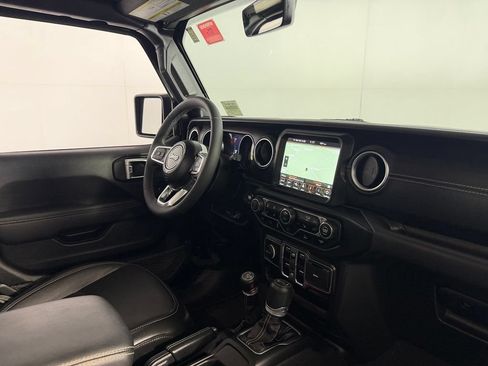 Used 2023 Jeep Wrangler Unlimited Sahara w/ Cold Weather Group AWD/4WD image 36