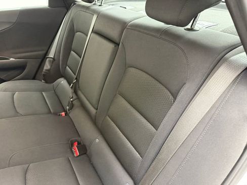 Used 2025 Chevrolet Malibu LT FWD image 35