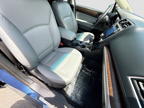 Used 2019 Subaru Outback 3.6R Limited AWD/4WD image 15