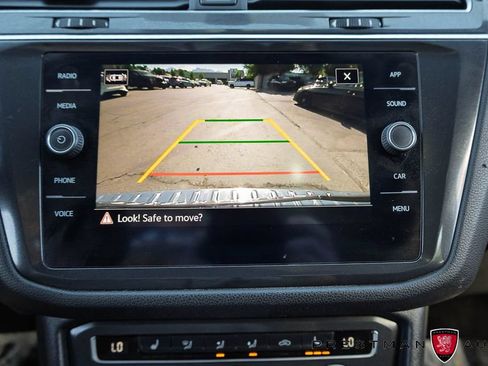 Used 2021 Volkswagen Tiguan SE R-Line w/ 3rd Row Seat Package AWD/4WD image 28
