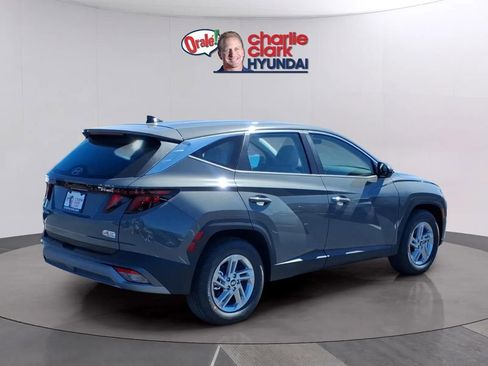 New 2026 Hyundai Tucson SE image 5