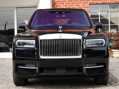 Certified 2021 Rolls-Royce Cullinan AWD/4WD image 5