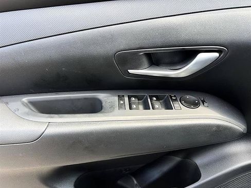 Used 2026 Hyundai Tucson SE FWD image 12