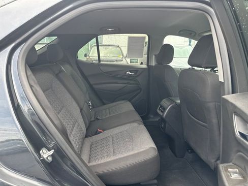Used 2023 Chevrolet Equinox LT FWD image 19