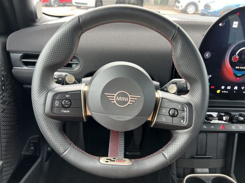 Used 2025 MINI Cooper S FWD image 18